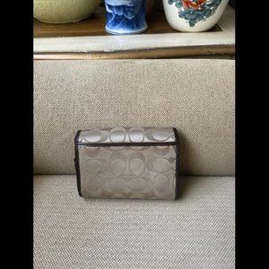 COACH  Signature C Zip Around Beige Canvas Wallet